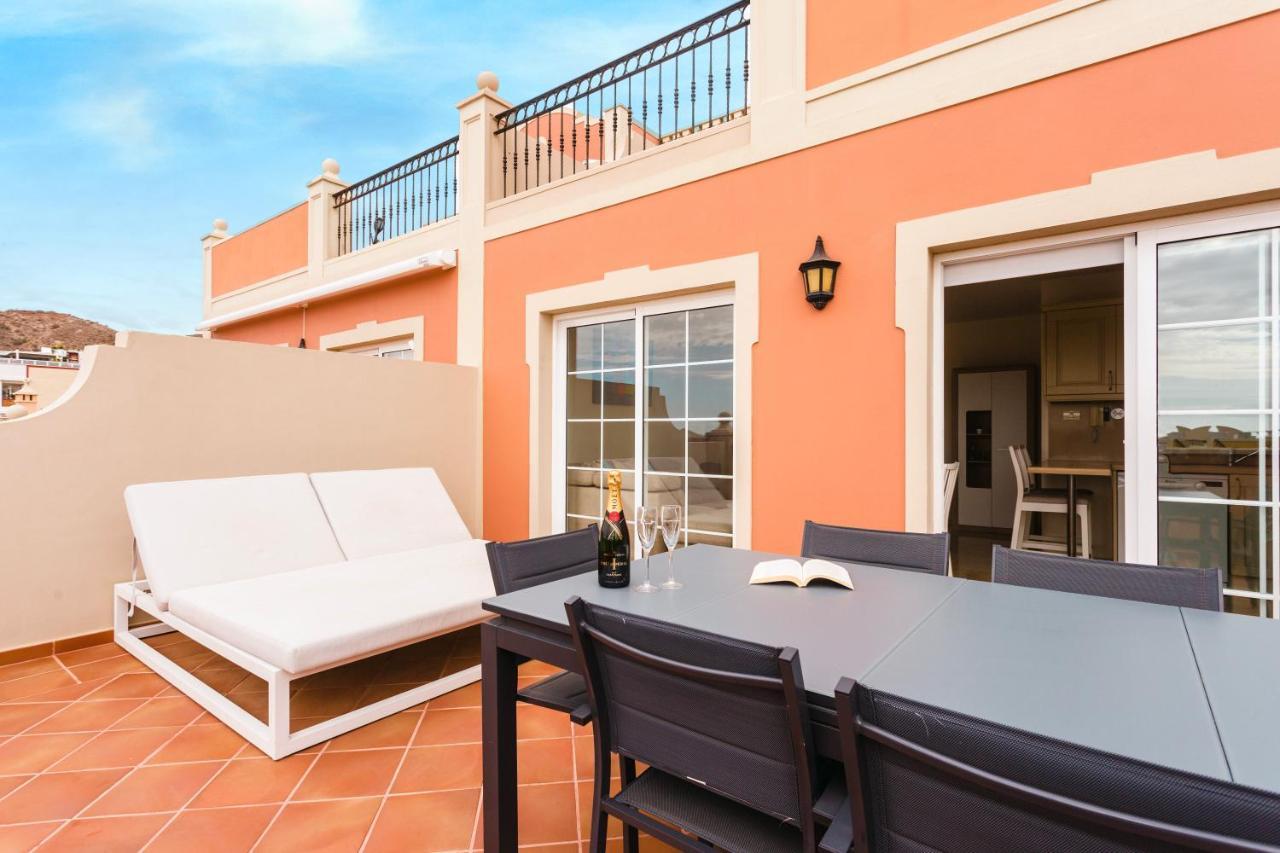 Luxury Duplex Apartment With Beautiful Sea Views Palm-mar Bagian luar foto